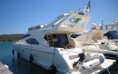 Ferretti 53
