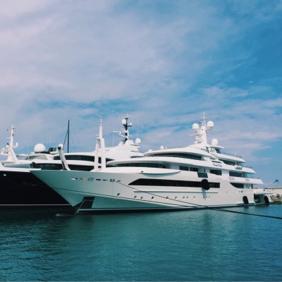 What to expect of a luxury yacht charter? 