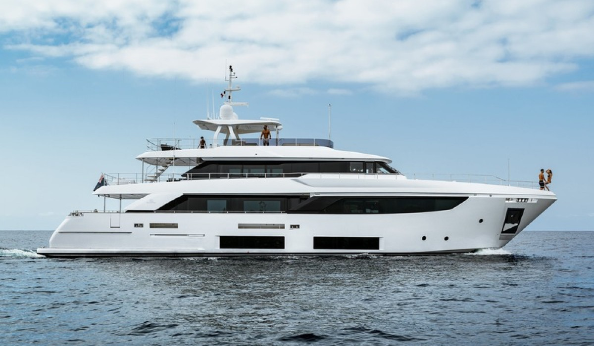 Ferretti Yacht Custom Line Navetta 33 "December Six" 